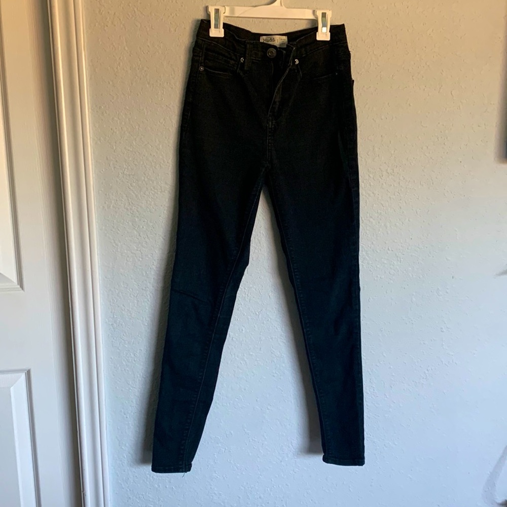 Black skinny jeans